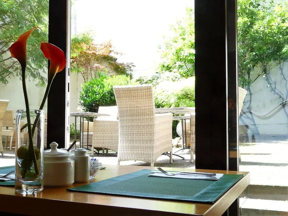 The Ascot Hotel Кёльн