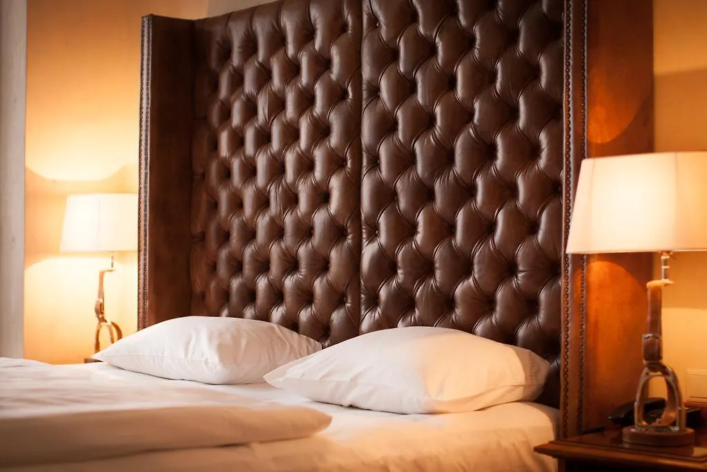 ****  The Ascot Hotel Кёльн Германия