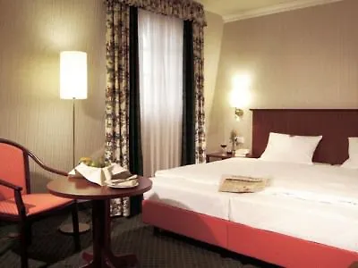 The Ascot Hotel Кёльн