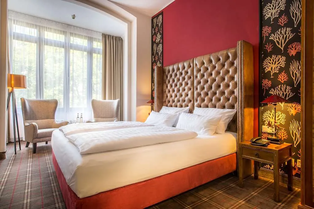 ****  The Ascot Hotel Кёльн Германия